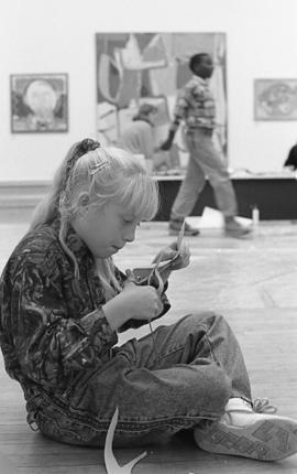 Southwark Open Exhibition (children&#039;s workshop), 1990, photo 28 (Phil Polglaze)