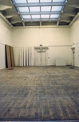 Exhibition: Interior and Exterior photographs of SLG, 2003, slide 61
